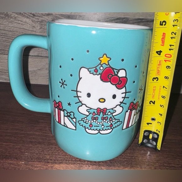 Cute 🥰 Hello Kitty Christmas Holiday Green Ceramic Mug Christmas Tree Dress Cup - Picture 9 of 11